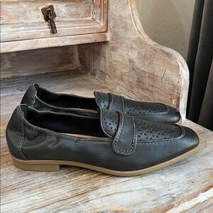 🖤 Clarks Lyrical Way Black Leather Flats Loafers Slip On Size 8.5 cushion